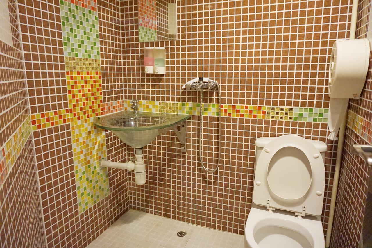 Cool Budget Hostel Hong Kong Exterior photo